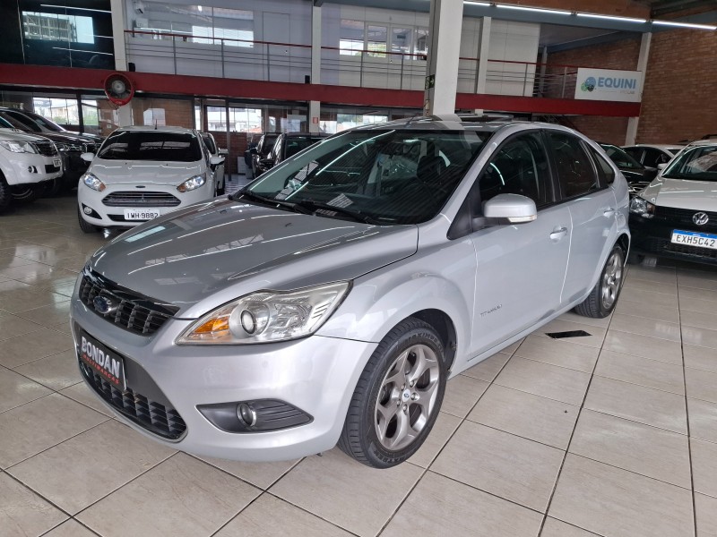 focus 2.0 titanium 16v flex 4p automatico 2013 farroupilha