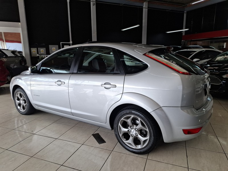 FOCUS 2.0 TITANIUM 16V FLEX 4P AUTOMÁTICO - 2013 - FARROUPILHA
