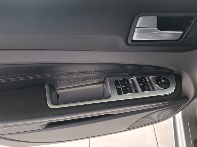 FOCUS 2.0 TITANIUM 16V FLEX 4P AUTOMÁTICO - 2013 - FARROUPILHA