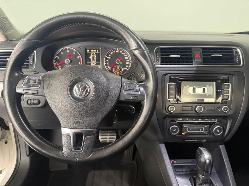 JETTA 2.0 TSI DSG HIGHLINE 200CV GASOLINA 4P AUTOMÁTICO - 2012 - CARLOS BARBOSA