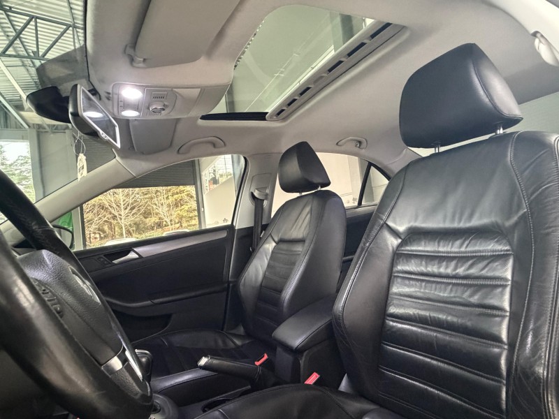 JETTA 2.0 TSI DSG HIGHLINE 200CV GASOLINA 4P AUTOMÁTICO - 2012 - CARLOS BARBOSA