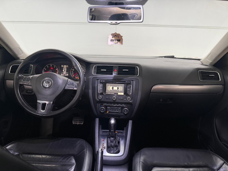 JETTA 2.0 TSI DSG HIGHLINE 200CV GASOLINA 4P AUTOMÁTICO - 2012 - CARLOS BARBOSA