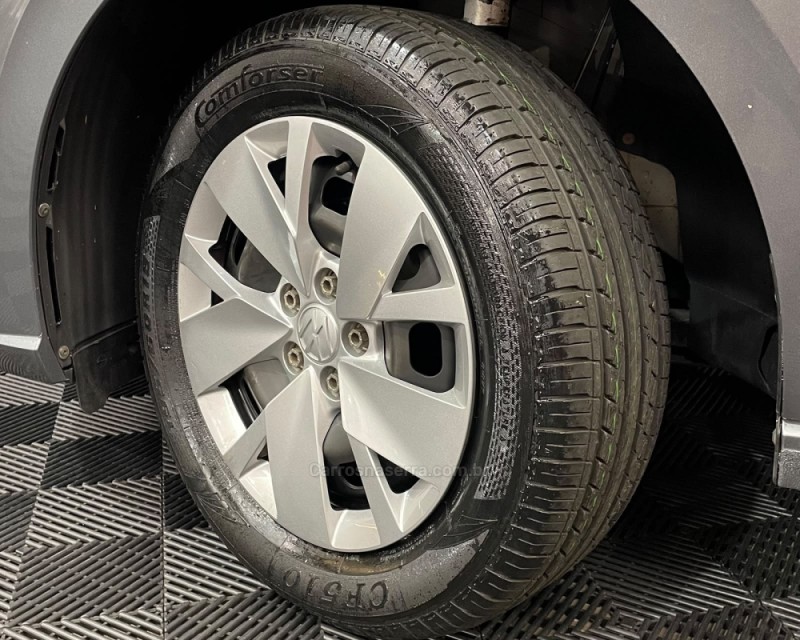 POLO 1.0 MPI 12V FLEX 4P MANUAL - 2025 - VACARIA