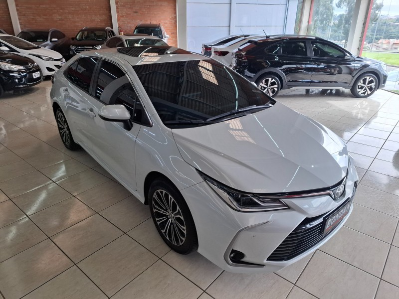 COROLLA 2.0 ALTIS PREMIUM 16V FLEX 4P AUTOMÁTICO - 2023 - FARROUPILHA