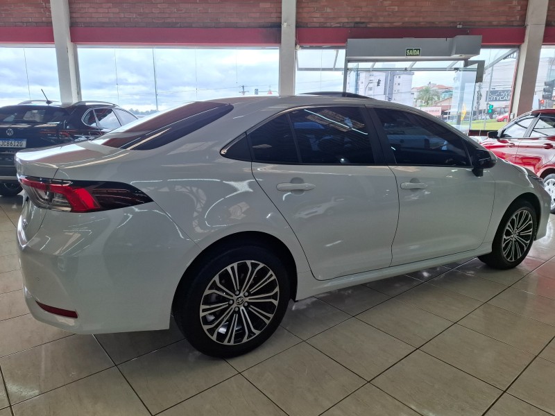 COROLLA 2.0 ALTIS PREMIUM 16V FLEX 4P AUTOMÁTICO - 2023 - FARROUPILHA
