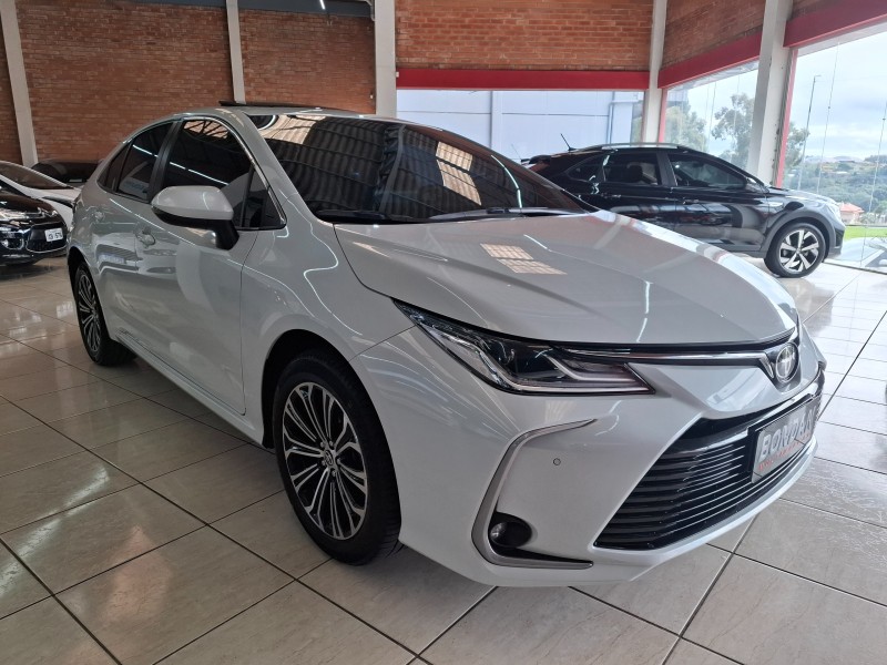 COROLLA 2.0 ALTIS PREMIUM 16V FLEX 4P AUTOMÁTICO - 2023 - FARROUPILHA