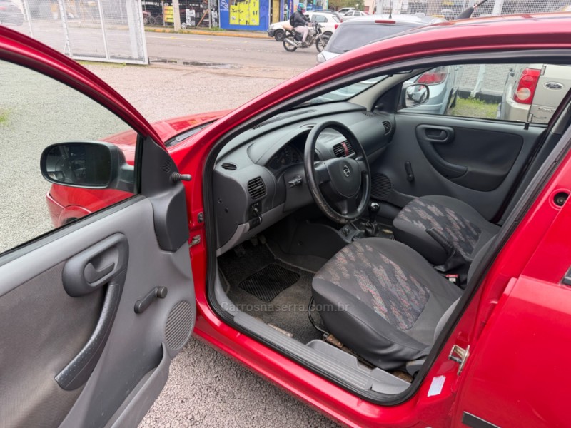 CORSA 1.0 MPFI 8V GASOLINA 4P MANUAL - 2004 - CAXIAS DO SUL