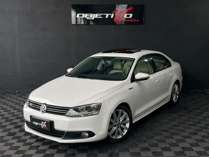 JETTA 2.0 COMFORTLINE FLEX 4P MANUAL - 2011 - CAXIAS DO SUL