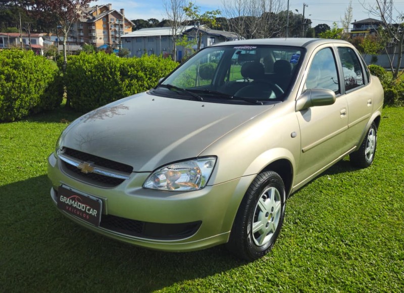 CLASSIC 1.0 MPFI LS 8V FLEX 4P MANUAL