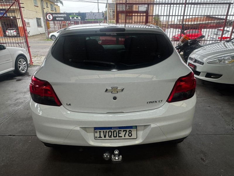ONIX 1.4 MPFI LT 8V FLEX 4P MANUAL - 2015 - CAXIAS DO SUL