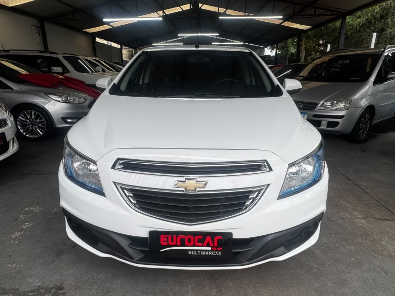 ONIX 1.4 MPFI LT 8V FLEX 4P MANUAL - 2015 - CAXIAS DO SUL
