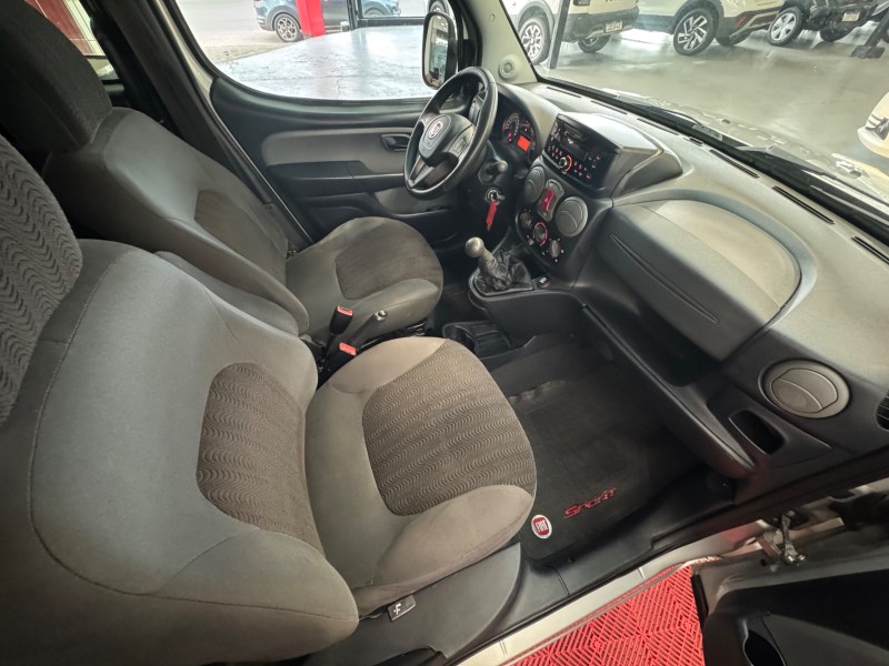 DOBLÓ 1.8 MPI ESSENCE 16V FLEX 7P MANUAL - 2014 - CAXIAS DO SUL