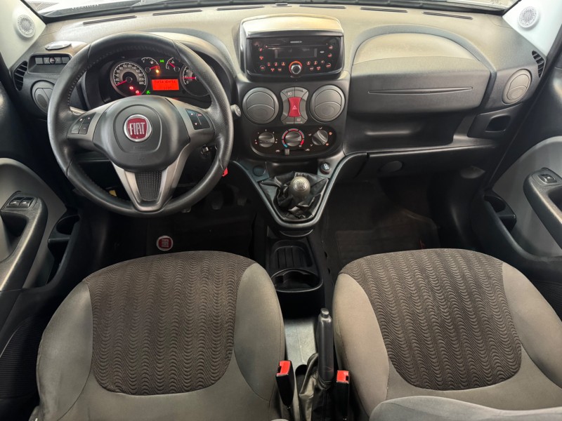DOBLÓ 1.8 MPI ESSENCE 16V FLEX 7P MANUAL - 2014 - CAXIAS DO SUL