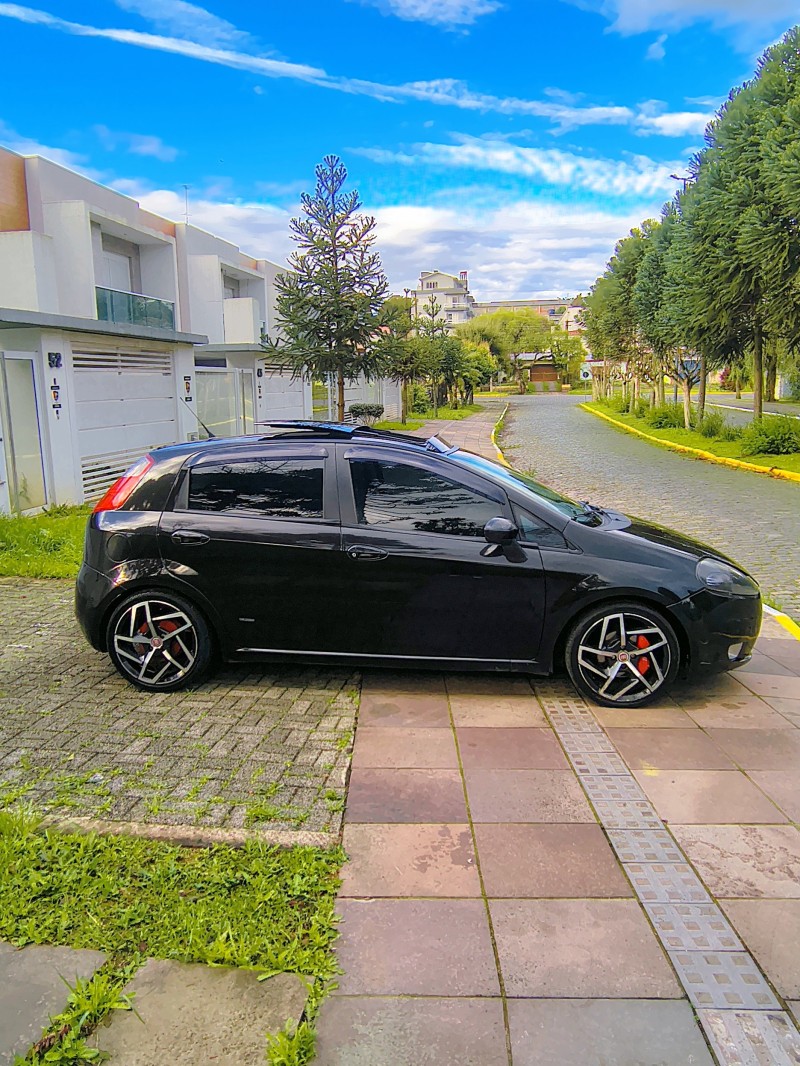 PUNTO 1.8 HLX 8V FLEX 4P MANUAL - 2008 - FARROUPILHA