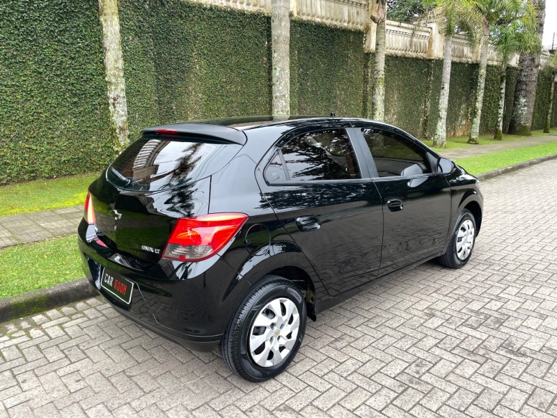 ONIX 1.4 MPFI LT 8V FLEX 4P MANUAL - 2014 - CAXIAS DO SUL