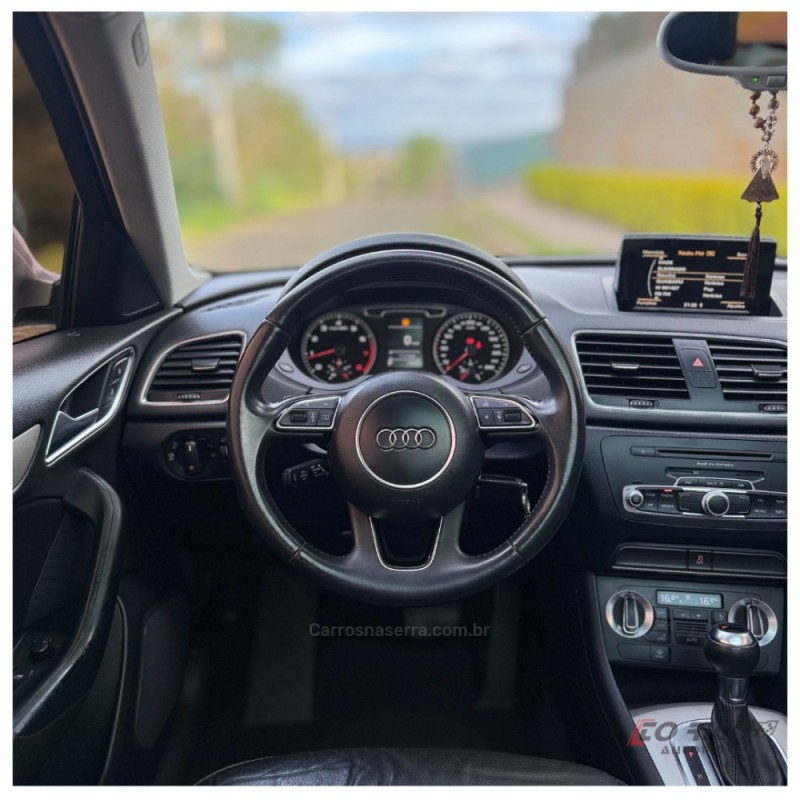 Q3 2.0 TFSI AMBIENTE QUATTRO 4P GASOLINA S TRONIC - 2014 - CAMPO BOM