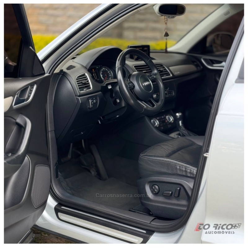 Q3 2.0 TFSI AMBIENTE QUATTRO 4P GASOLINA S TRONIC - 2014 - CAMPO BOM