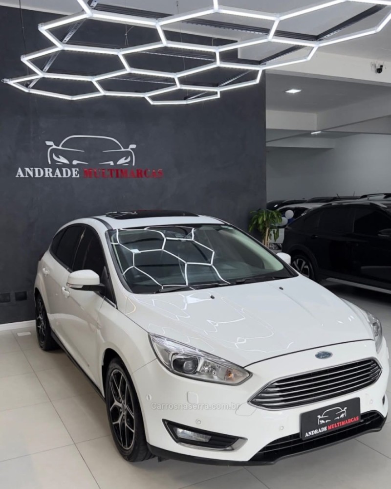 FOCUS 2.0 TITANIUM PLUS 16V FLEX 4P AUTOMÁTICO - 2016 - CAXIAS DO SUL