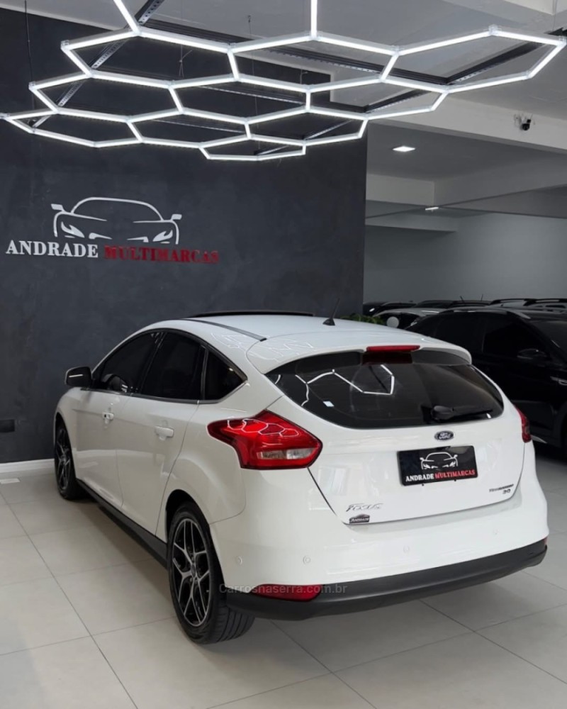 FOCUS 2.0 TITANIUM PLUS 16V FLEX 4P AUTOMÁTICO - 2016 - CAXIAS DO SUL