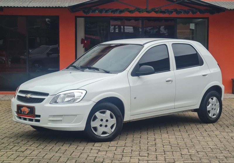 CELTA 1.0 MPFI LT 8V FLEX 4P MANUAL - 2012 - CANELA