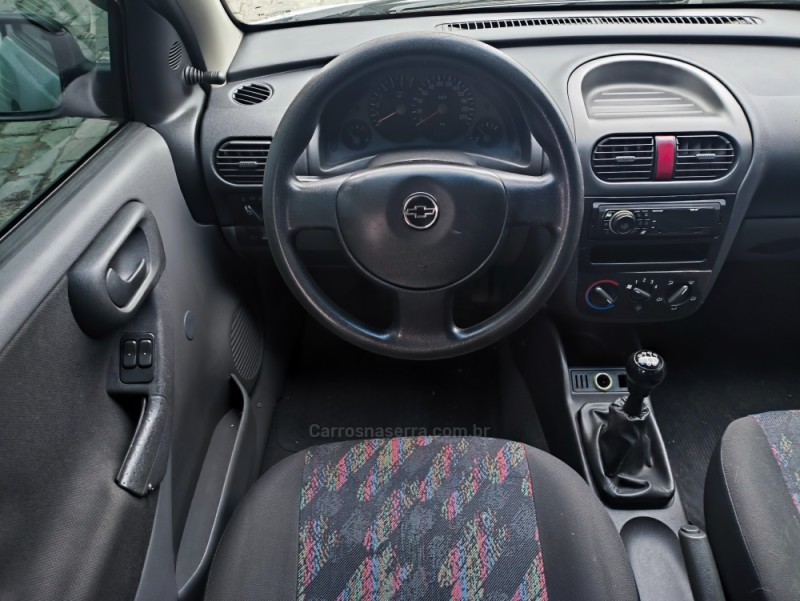 CORSA 1.0 MPFI WIND SEDAN 8V GASOLINA 4P MANUAL - 2005 - FARROUPILHA