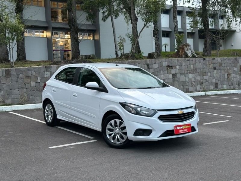 ONIX 1.4 MPFI LT 8V FLEX 4P MANUAL - 2017 - CAXIAS DO SUL