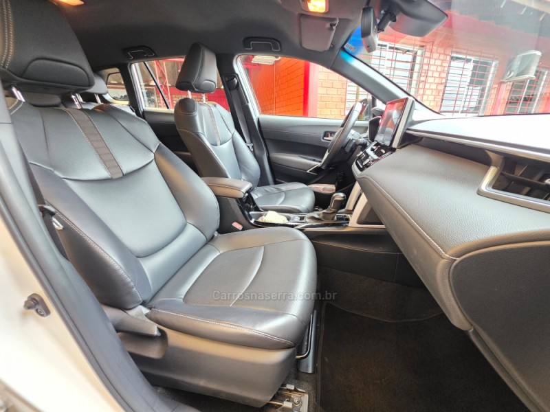 COROLLA 2.0 CROSS XRE 16V FLEX 4P AUTOMÁTICO - 2025 - SAPIRANGA