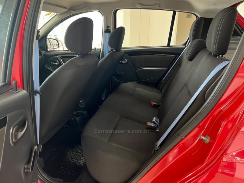 SANDERO 1.0 EXPRESSION 16V FLEX 4P MANUAL - 2014 - TAQUARA