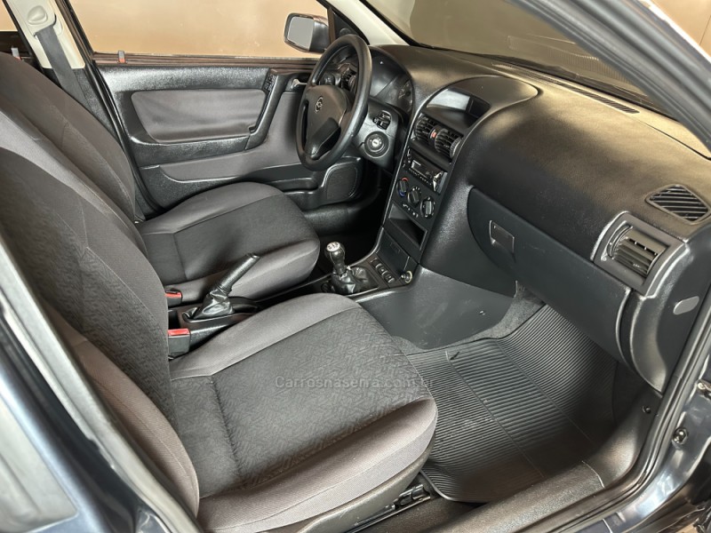 ASTRA 2.0 MPFI ADVANTAGE 8V FLEX 4P MANUAL - 2009 - SAPIRANGA