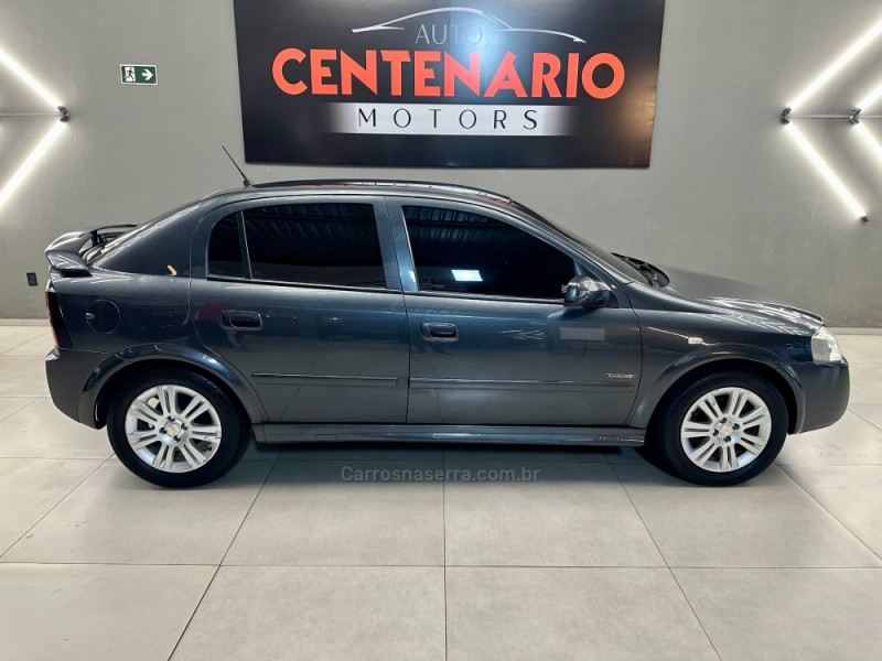 ASTRA 2.0 MPFI ADVANTAGE 8V FLEX 4P MANUAL - 2009 - SAPIRANGA