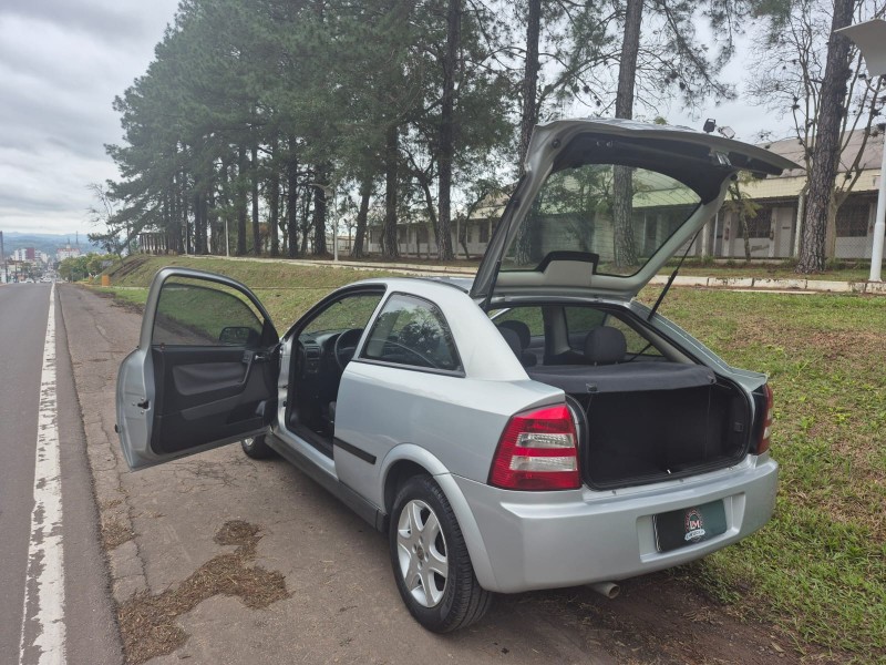 ASTRA 2.0 MPFI ADVANTAGE 8V FLEX 2P MANUAL - 2005 - VENâNCIO AIRES