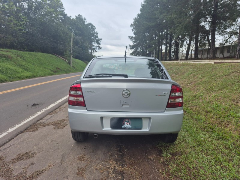 ASTRA 2.0 MPFI ADVANTAGE 8V FLEX 2P MANUAL - 2005 - VENâNCIO AIRES