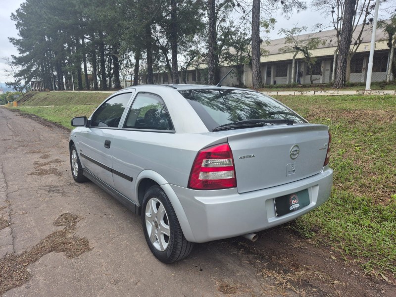 ASTRA 2.0 MPFI ADVANTAGE 8V FLEX 2P MANUAL - 2005 - VENâNCIO AIRES