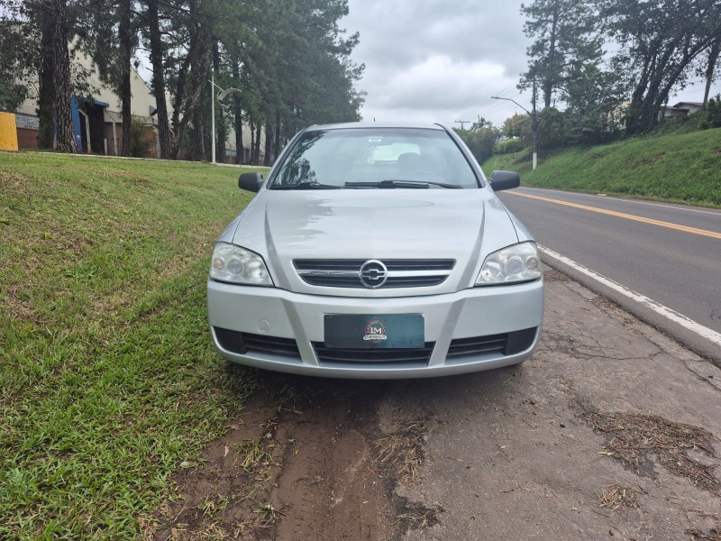 ASTRA 2.0 MPFI ADVANTAGE 8V FLEX 2P MANUAL - 2005 - VENâNCIO AIRES
