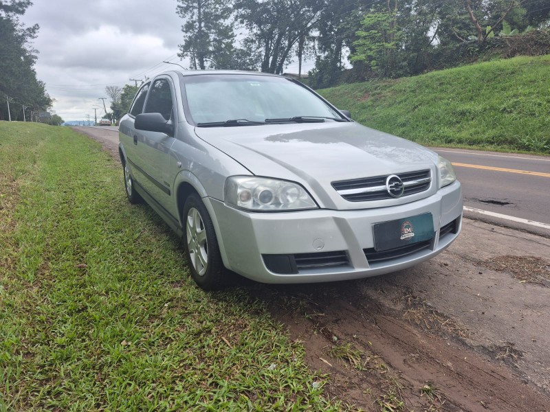 ASTRA 2.0 MPFI ADVANTAGE 8V FLEX 2P MANUAL - 2005 - VENâNCIO AIRES