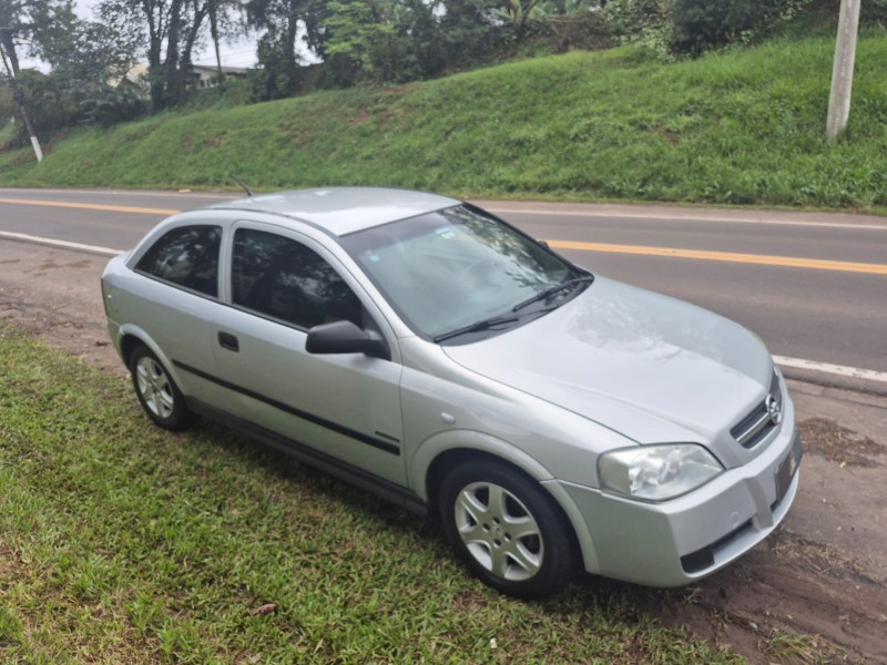 ASTRA 2.0 MPFI ADVANTAGE 8V FLEX 2P MANUAL - 2005 - VENâNCIO AIRES