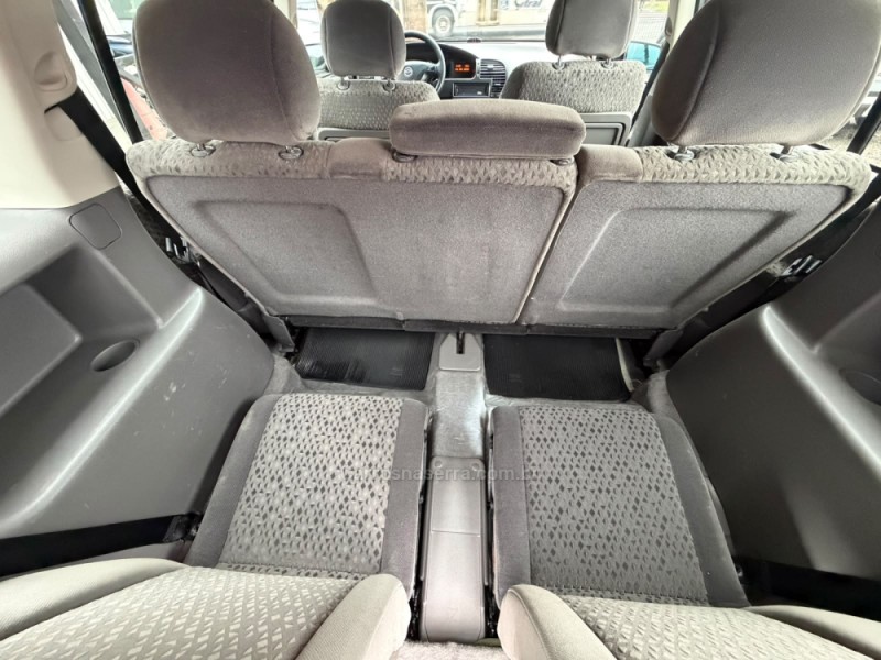 ZAFIRA 2.0 MPFI ELEGANCE 8V FLEX 4P AUTOMÁTICO - 2011 - CANELA