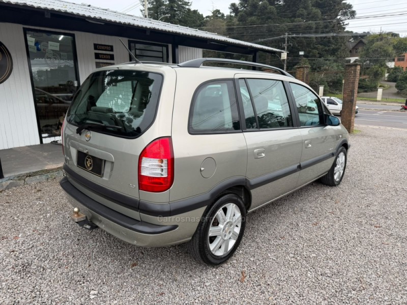 ZAFIRA 2.0 MPFI ELEGANCE 8V FLEX 4P AUTOMÁTICO - 2011 - CANELA