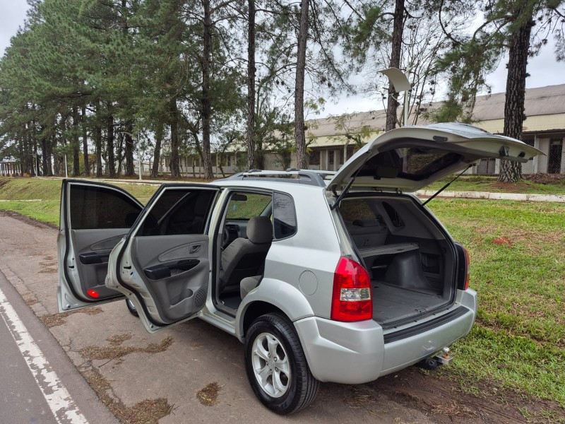 TUCSON 2.0 MPFI GLS 16V 143CV 2WD GASOLINA 4P AUTOMÁTICO - 2013 - VENâNCIO AIRES