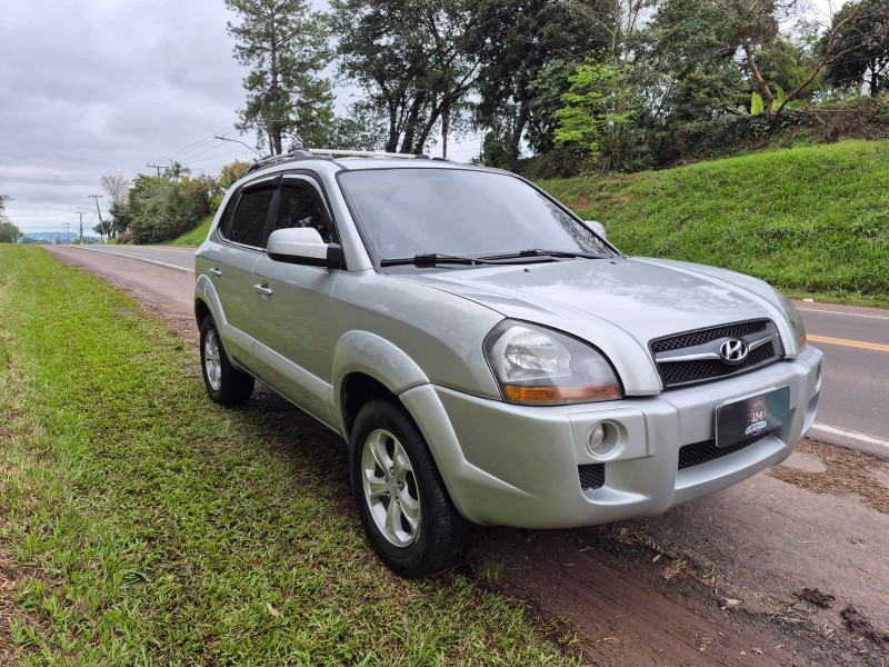 TUCSON 2.0 MPFI GLS 16V 143CV 2WD GASOLINA 4P AUTOMÁTICO - 2013 - VENâNCIO AIRES