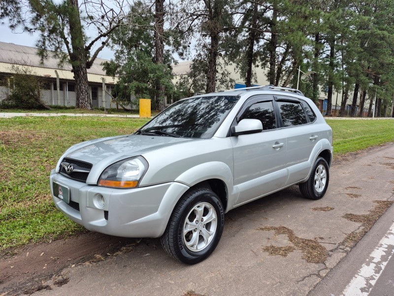 tucson 2.0 mpfi gls 16v 143cv 2wd gasolina 4p automatico 2013 venancio aires
