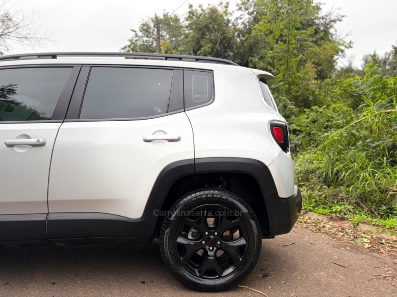 RENEGADE 2.0 16V TURBO DIESEL LONGITUDE 4P 4X4 AUTOMÁTICO - 2016 - FELIZ
