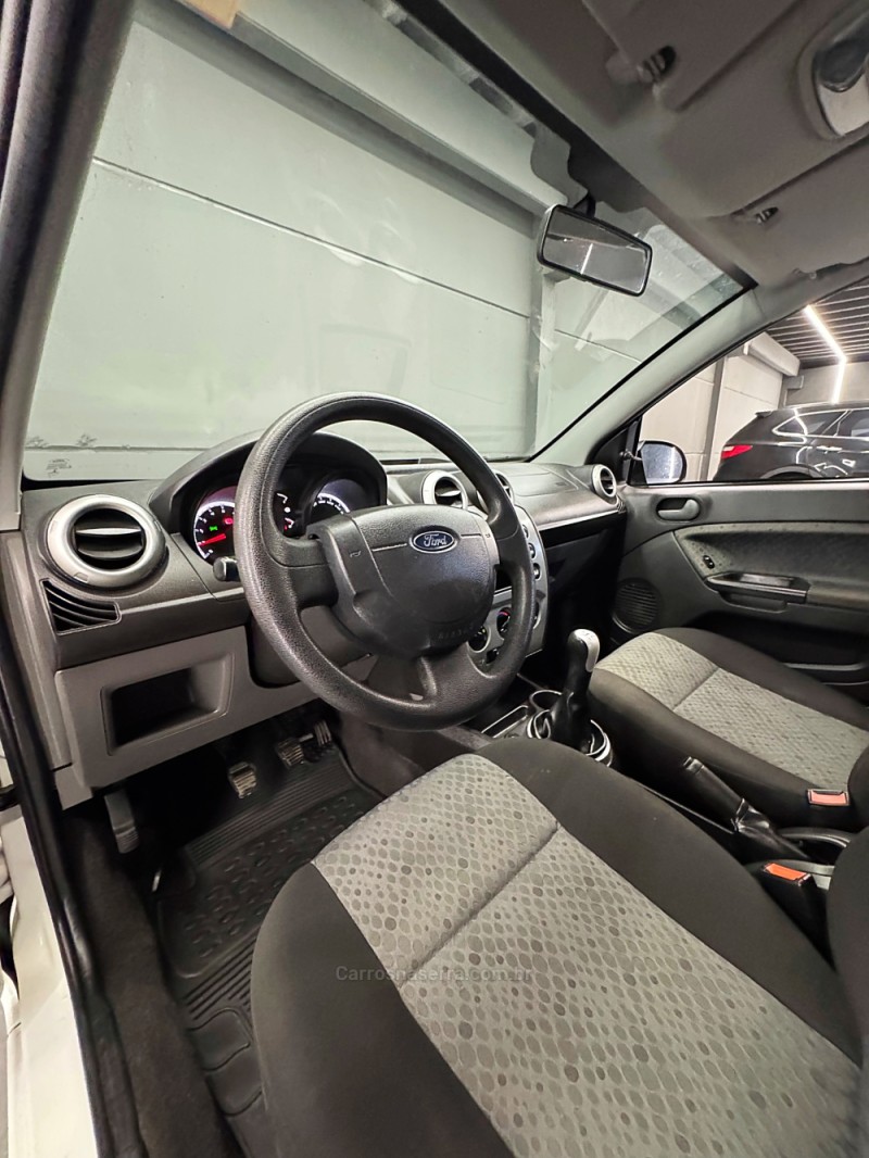 FIESTA 1.6 SE HATCH 16V FLEX 4P MANUAL - 2014 - PASSO FUNDO