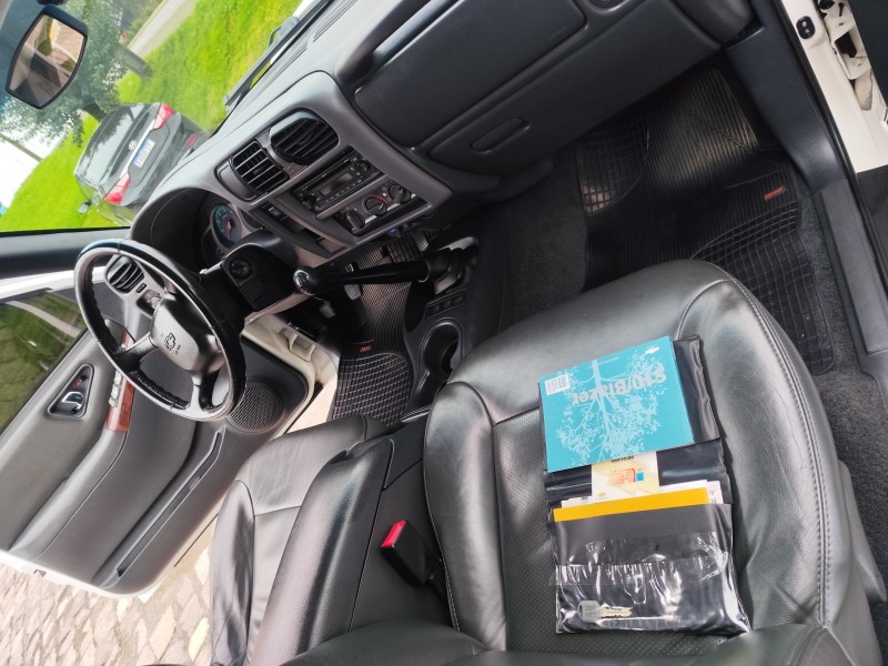 S10 2.4 MPFI EXECUTIVE 4X2 CD 8V FLEX 4P MANUAL - 2011 - FARROUPILHA