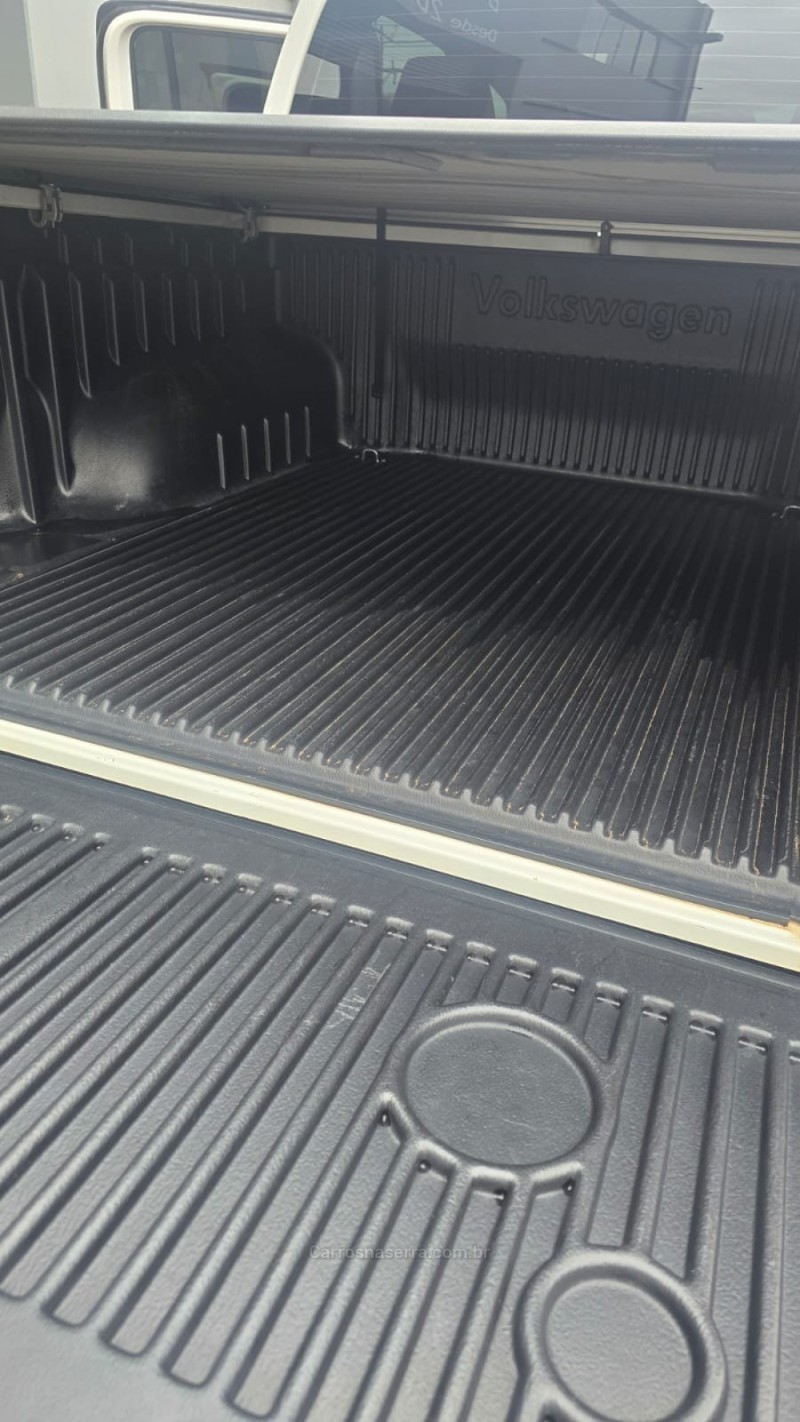 AMAROK 2.0 SE 4X4 CD 16V TURBO INTERCOOLER DIESEL 4P MANUAL - 2019 - LAJEADO