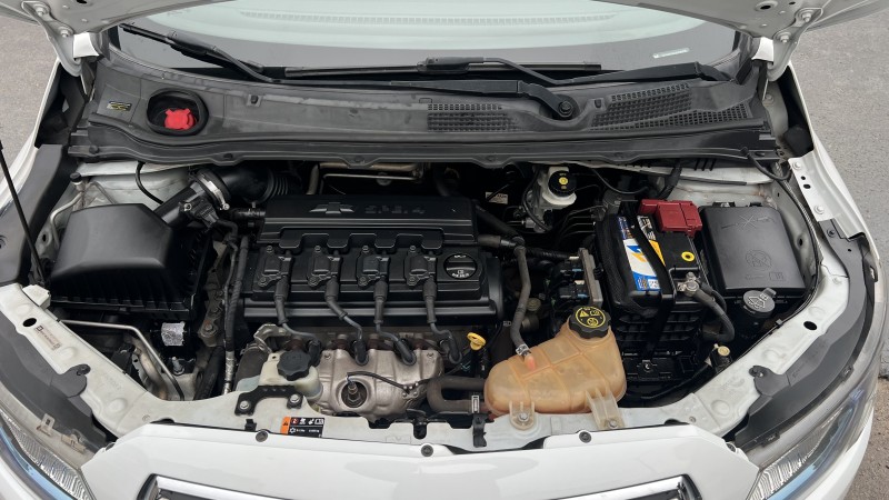 ONIX 1.4 MPFI LTZ 8V FLEX 4P MANUAL - 2014 - CAXIAS DO SUL