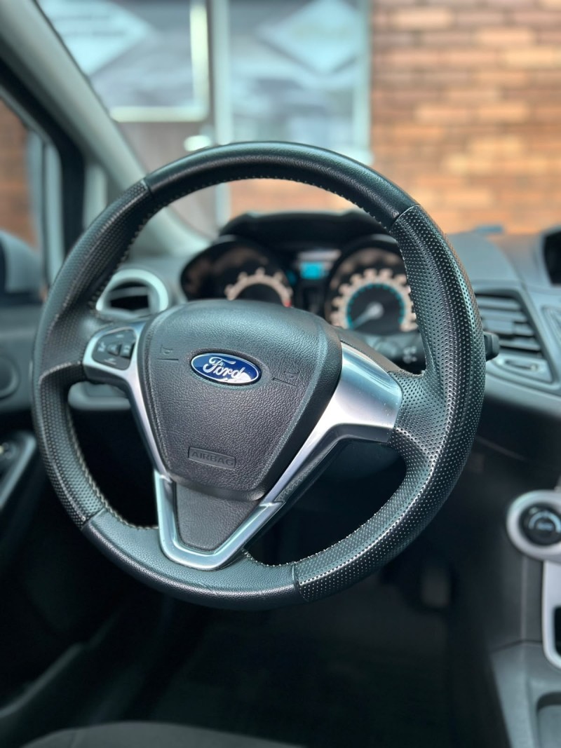FIESTA 1.6 SE HATCH 16V FLEX 4P AUTOMÁTICO - 2015 - CANELA