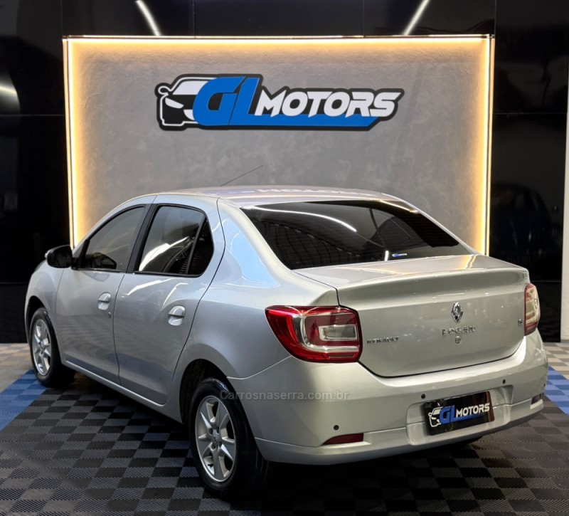LOGAN 1.6 DYNAMIQUE 8V FLEX 4P MANUAL - 2015 - NOVO HAMBURGO