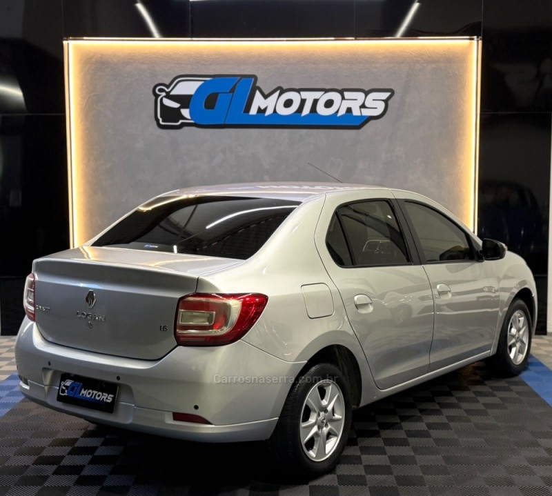 LOGAN 1.6 DYNAMIQUE 8V FLEX 4P MANUAL - 2015 - NOVO HAMBURGO