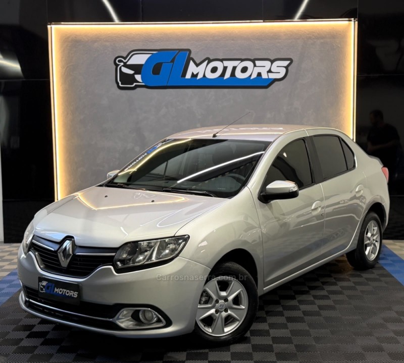 LOGAN 1.6 DYNAMIQUE 8V FLEX 4P MANUAL - 2015 - NOVO HAMBURGO